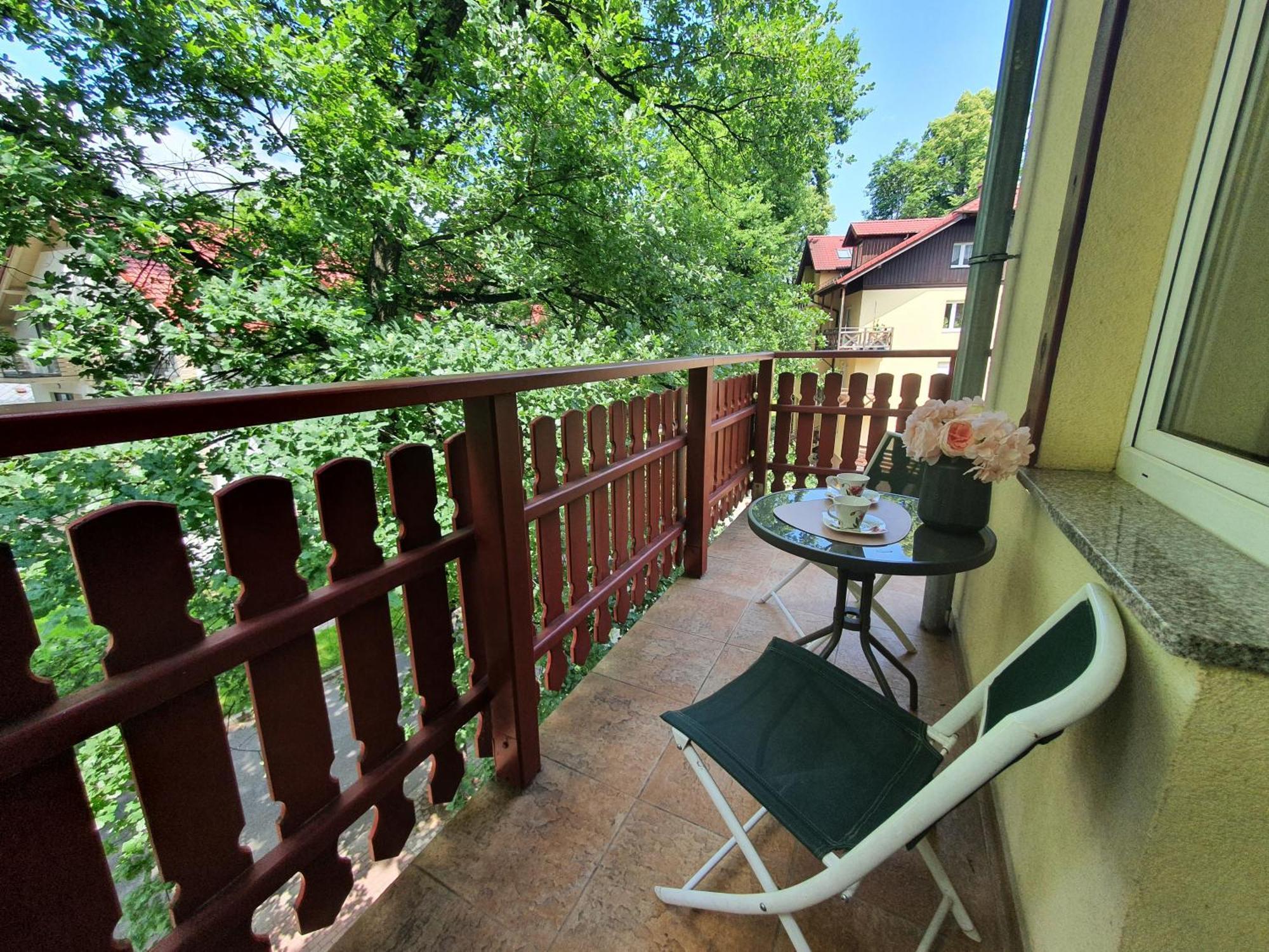Apartamenty Sun&Fun Rezydencja Pod Debami Nad Lomnica 1B I 2B- Blisko Centrum I Sklepow W Otoczeniu Zieleni Карпач Номер фото